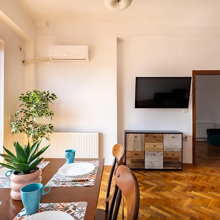 Downtown Victoria By Citybookings * 布加勒斯特