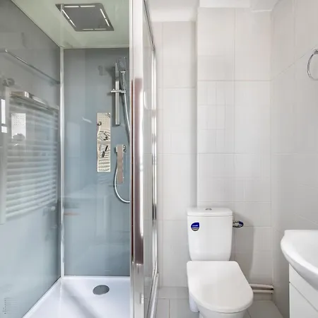 Downtown Victoria By Citybookings Apartment Bucharest