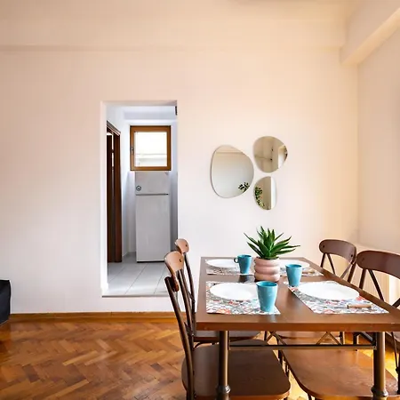 Downtown Victoria By Citybookings Bucharest