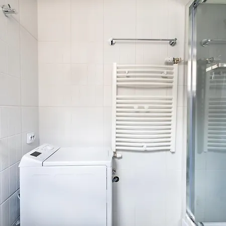 Daire Downtown Victoria By Citybookings