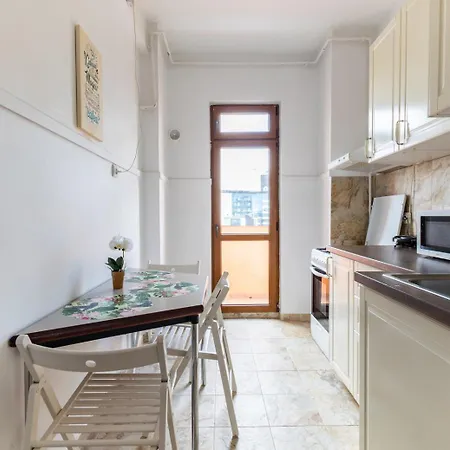 Downtown Victoria By Citybookings