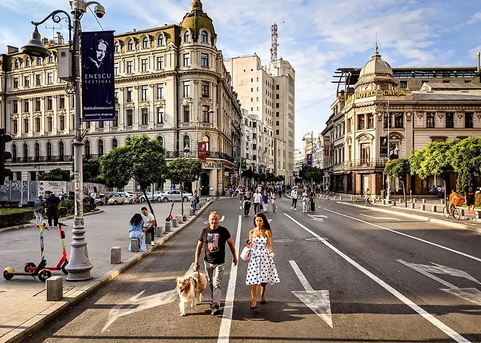 Downtown Victoria By Citybookings Бухарест