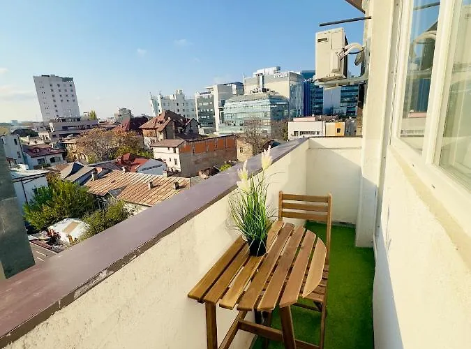 Downtown Victoria By Citybookings Apartament