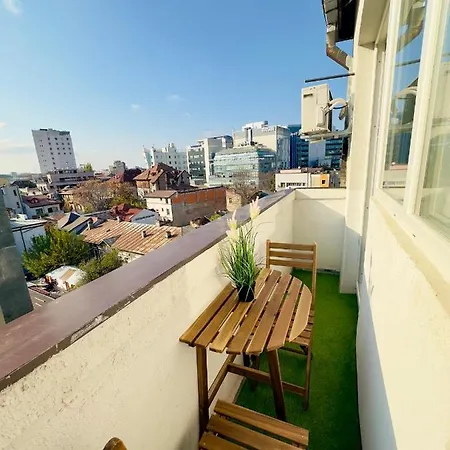 Downtown Victoria By Citybookings Apartament