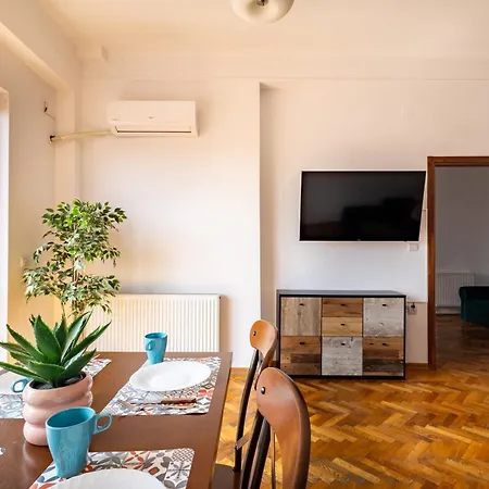 Downtown Victoria By Citybookings Apartament *