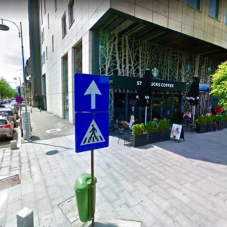 Downtown Victoria By Citybookings