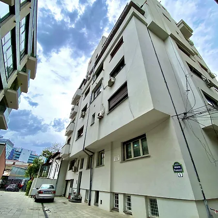 Downtown Victoria By Citybookings * Bucureşti