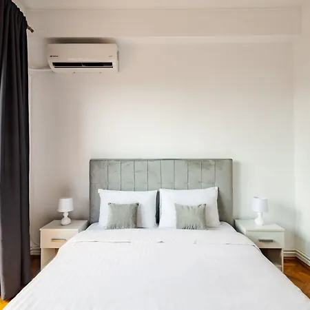 Downtown Victoria By Citybookings Apartament