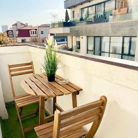 Downtown Victoria By Citybookings Apartament