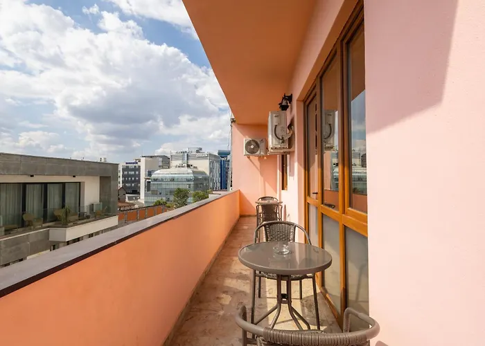 Downtown Victoria By Citybookings Apartamento Bucareste