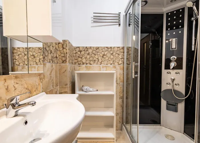 Downtown Victoria By Citybookings Apartamento *